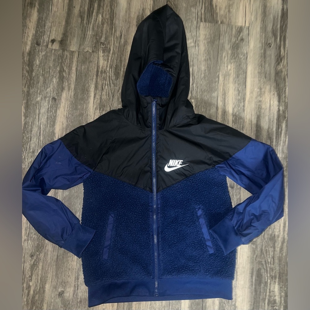 Kids Nike tech fleecee Sherpa small